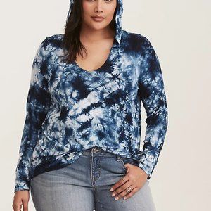 TORRID SUPER SOFT BLUE TIE DYE HOODIE